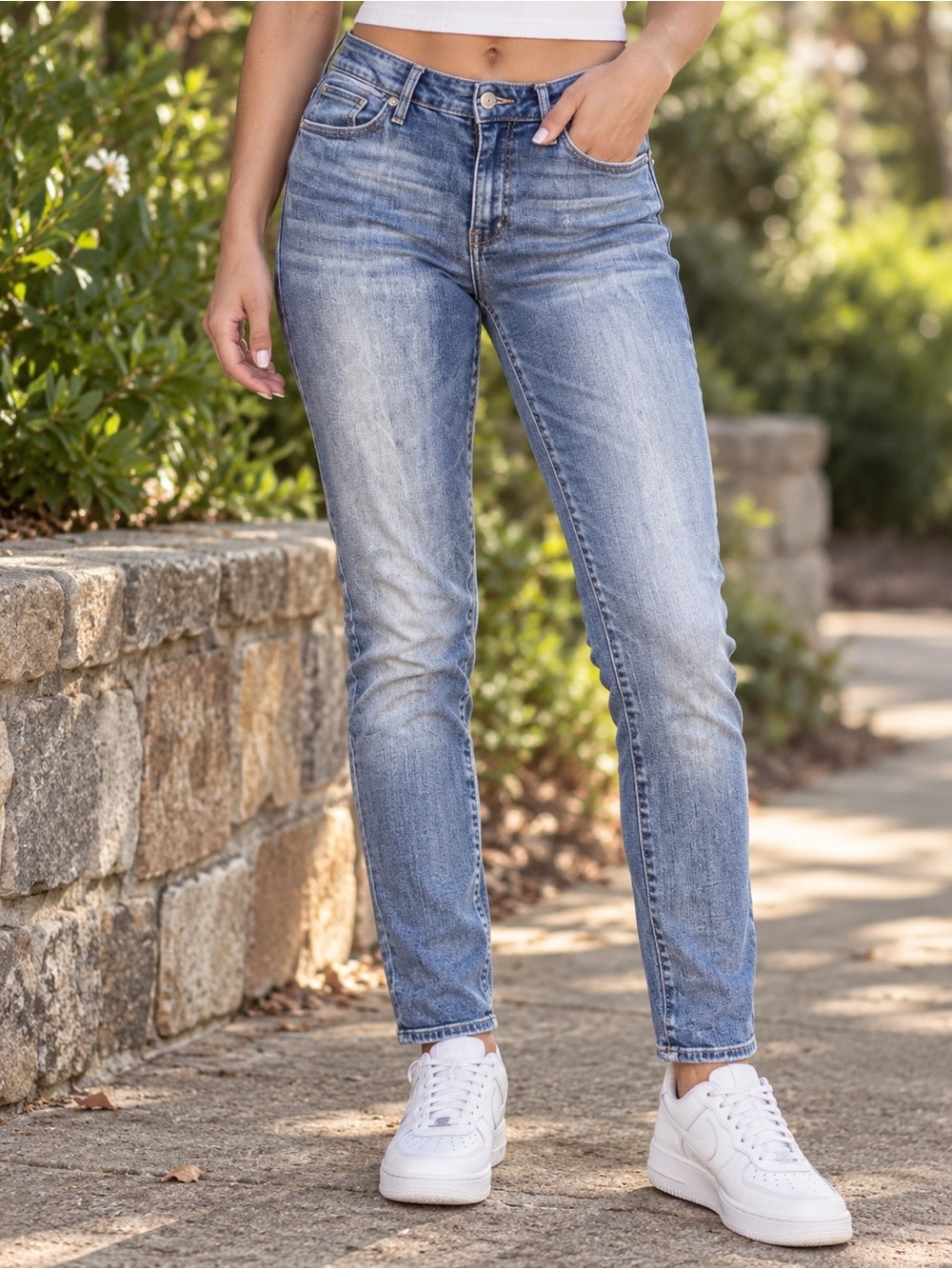 Lucky Brand Women's Skinny Jeans in Faded Blue Wash